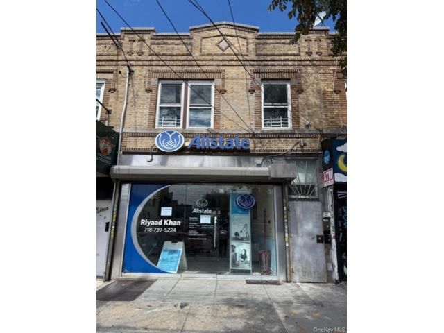 Studio,  0.00 BTH &nbsp;Commercial style home in Richmond Hill