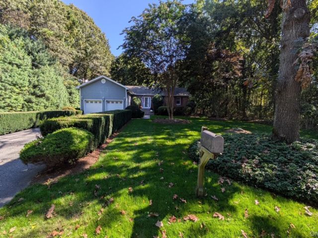 [Center Moriches Real Estate, listing number 7215767]