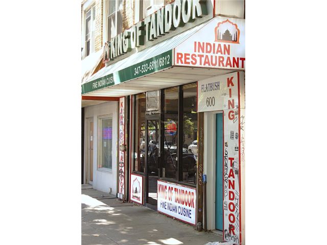  6 BR,  2.00 BTH &nbsp;House style home in Lefferts Garden