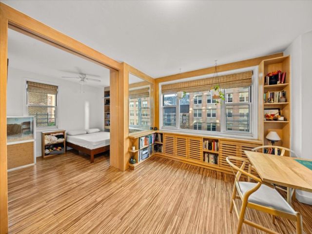  2 BR,  1.00 BTH &nbsp;House style home in New York (manhattan)