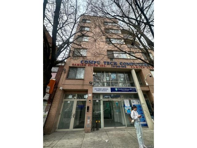  1 BR,  1.00 BTH &nbsp;Other style home in Elmhurst