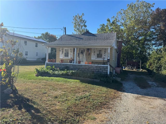 [West Babylon Real Estate, listing number 7217184]