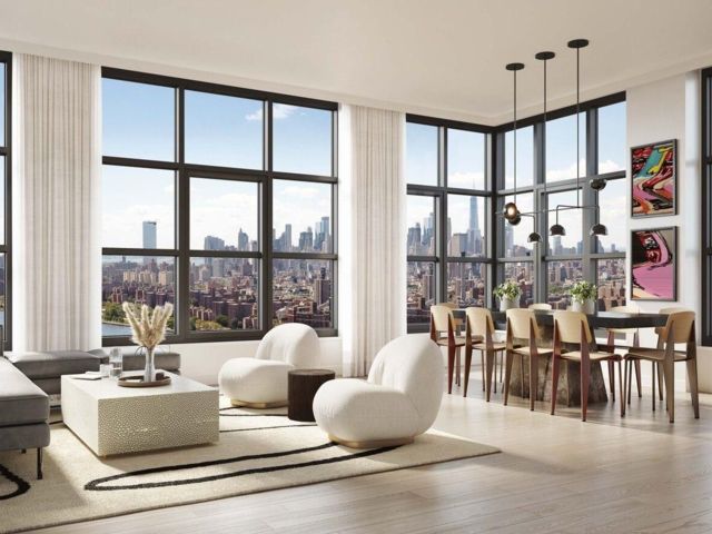  3 BR,  3.00 BTH &nbsp;Condo style home in Greenpoint