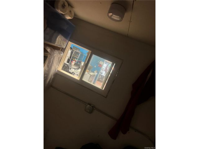 [PHOTO]