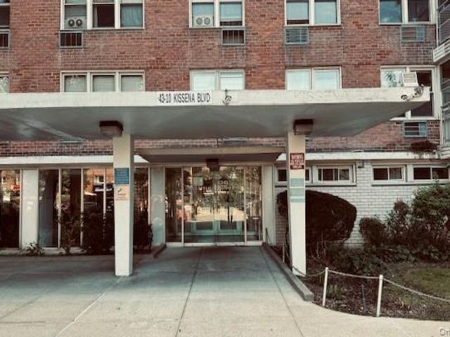  1 BR,  1.00 BTH &nbsp;Other style home in Flushing