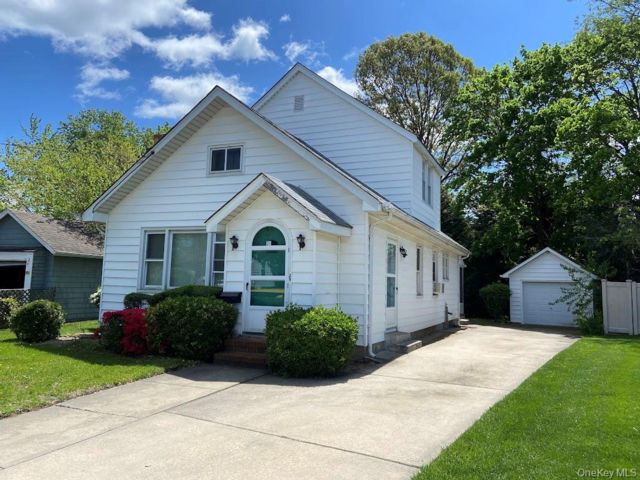 Studio,  0.00 BTH &nbsp;Other style home in East Rockaway