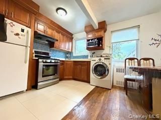  2 BR,  1.00 BTH &nbsp;Other style home in Bayside