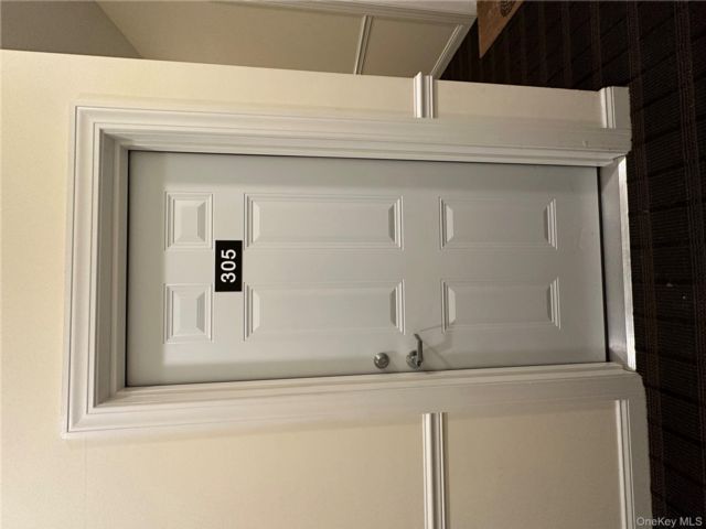  1 BR,  1.00 BTH &nbsp;Other style home in Westbury