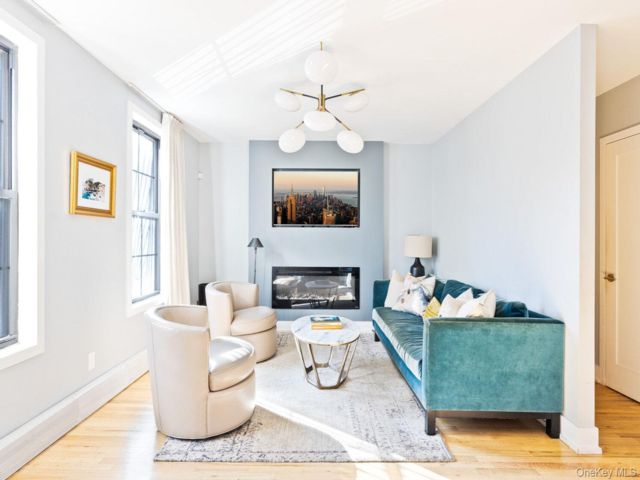  3 BR,  2.00 BTH &nbsp;House style home in Bedford Stuyvesant