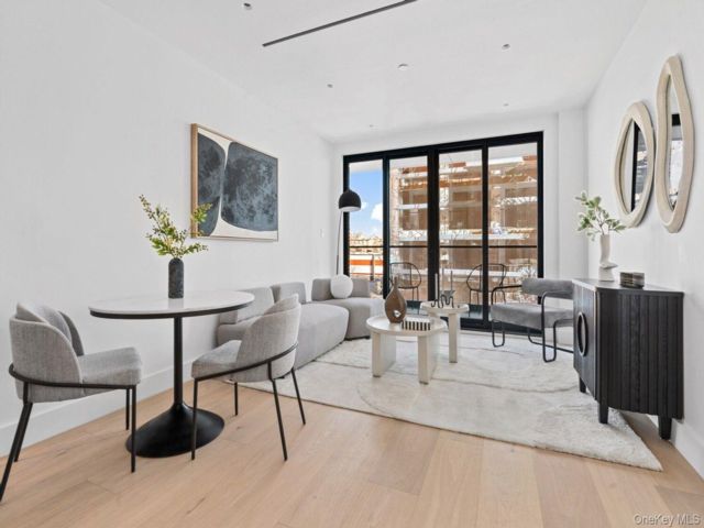  2 BR,  2.00 BTH &nbsp;Condo style home in Clinton Hill