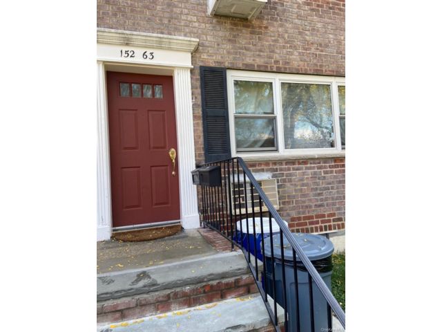  2 BR,  1.00 BTH &nbsp;Other style home in Flushing