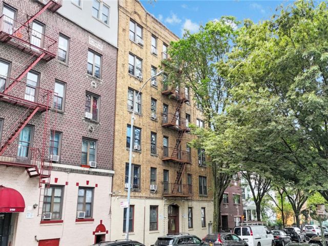 Studio,  0.00 BTH &nbsp;House style home in Mosholu