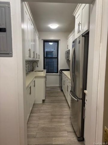 [Jackson Heights Real Estate, listing number 7223382]