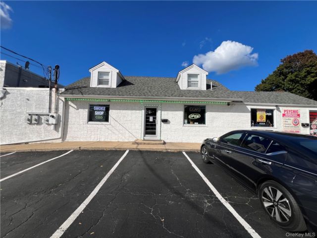 Studio,  0.00 BTH &nbsp;House style home in Huntington Station