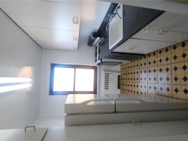 [PHOTO]