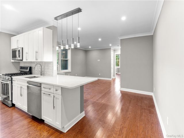 [Bronxville Real Estate, listing number 7224041]