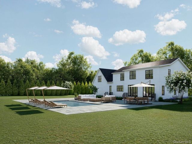  5 BR,  6.00 BTH &nbsp;Traditional style home in Montauk