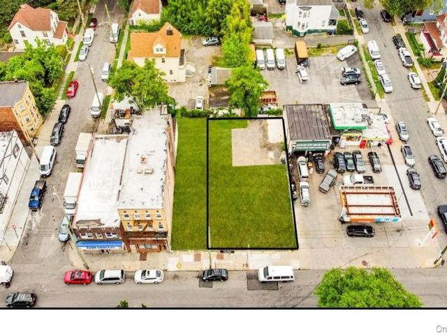 Lot <b>Size:</b> 50x100 &nbsp;House style home in Mount Vernon