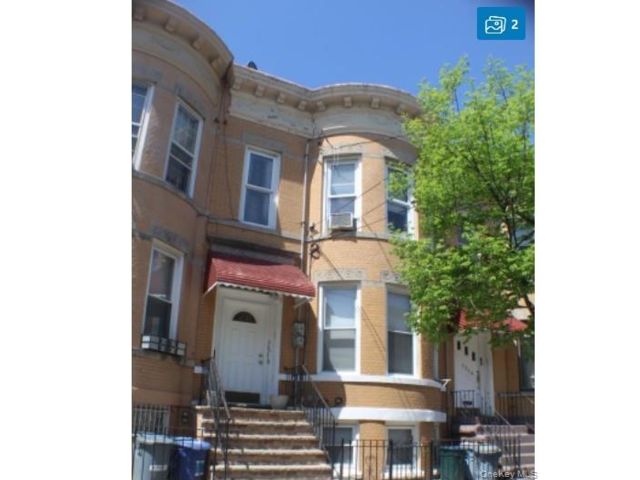 [Glendale Real Estate, listing number 7224825]