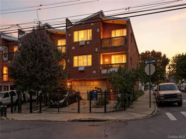 [Woodlawn Real Estate, listing number 7225163]