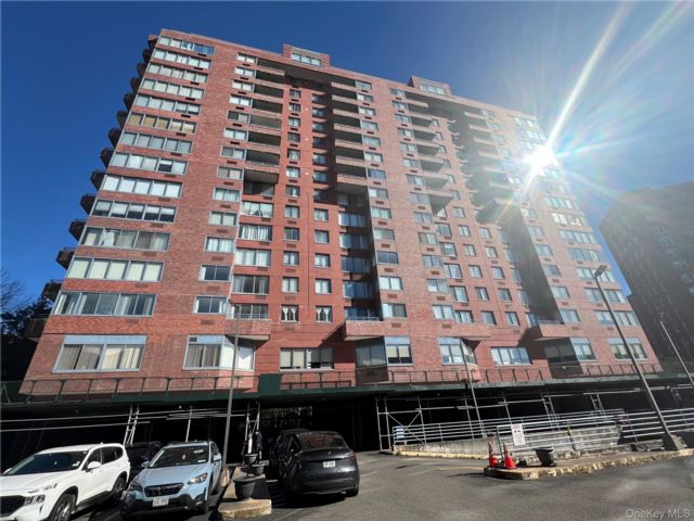  1 BR,  2.00 BTH &nbsp;Other style home in Rego Park