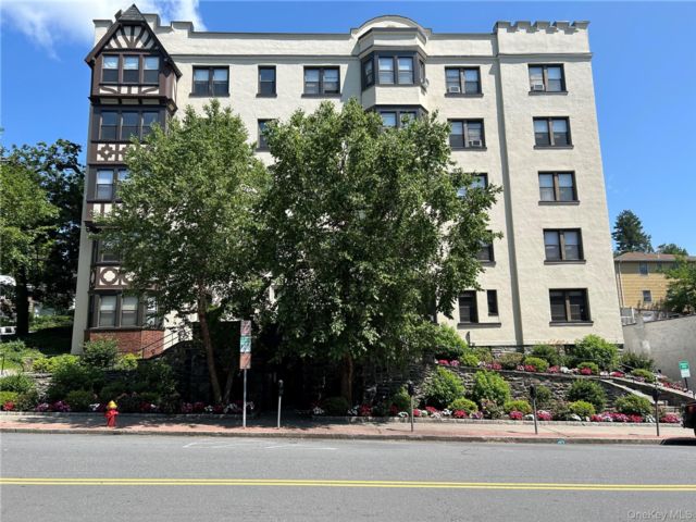 [Bronxville Real Estate, listing number 7225361]