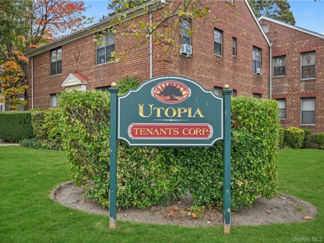  2 BR,  1.00 BTH &nbsp;Garden style home in Flushing