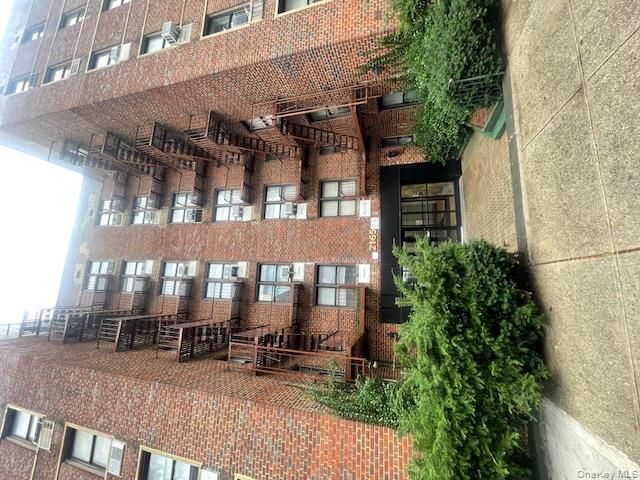 [Parkchester Real Estate, listing number 7226388]