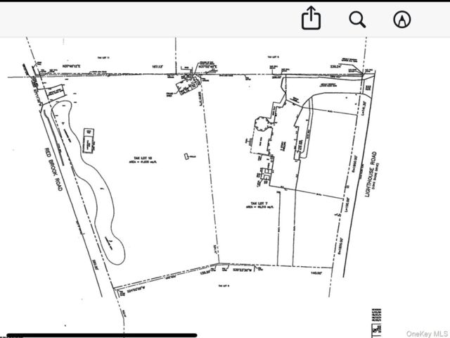 Lot <b>Size:</b>  &nbsp;House style home in Kings Point