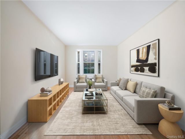[Forest Hills Real Estate, listing number 7227696]