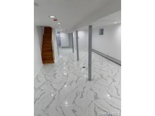 [PHOTO]