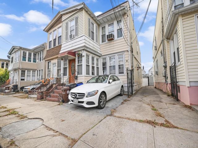 [Woodhaven Real Estate, listing number 7228699]