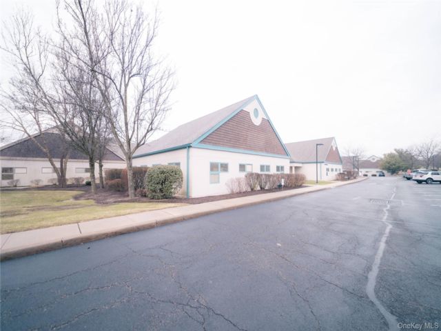 [Goshen Real Estate, listing number 7228963]