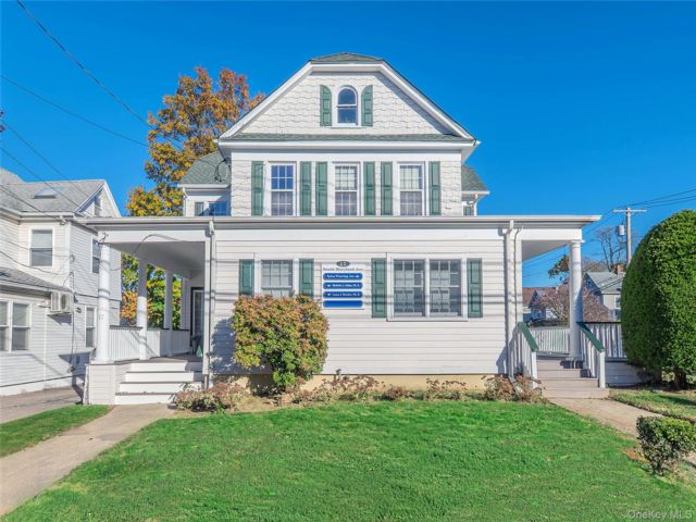 Studio,  0.00 BTH &nbsp;House style home in Port Washington