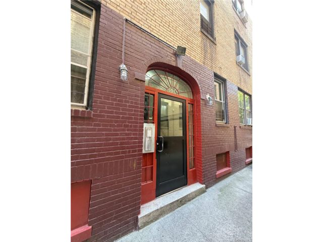 Studio,  0.00 BTH &nbsp;House style home in Jackson Heights
