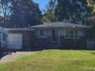 [Wading River Real Estate, listing number 7230044]