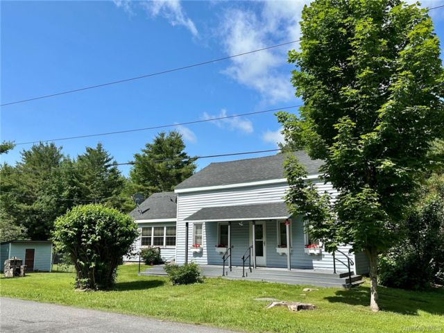  3 BR,  1.00 BTH &nbsp;Traditional style home in Windham