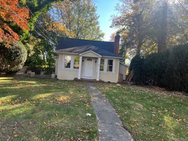  3 BR,  2.00 BTH &nbsp;Other style home in Stony Brook