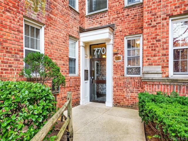 [Bronxville Real Estate, listing number 7230556]