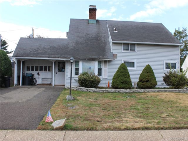[Wantagh Real Estate, listing number 7230734]