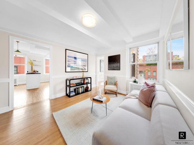  3 BR,  2.00 BTH &nbsp;Other style home in New York (manhattan)