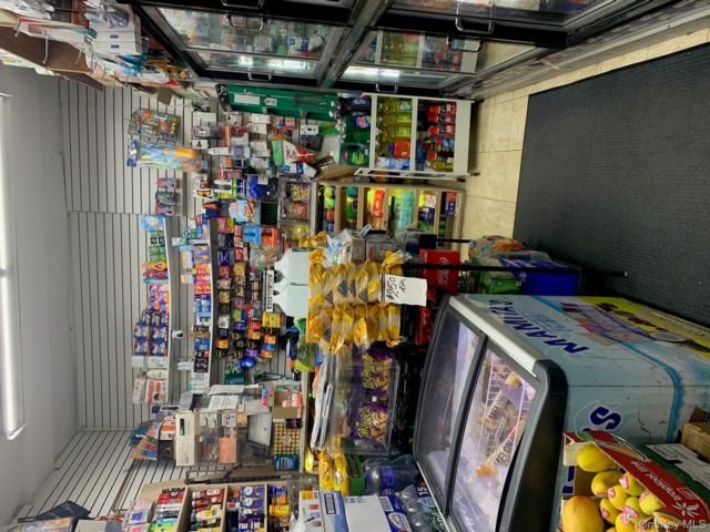 [PHOTO]