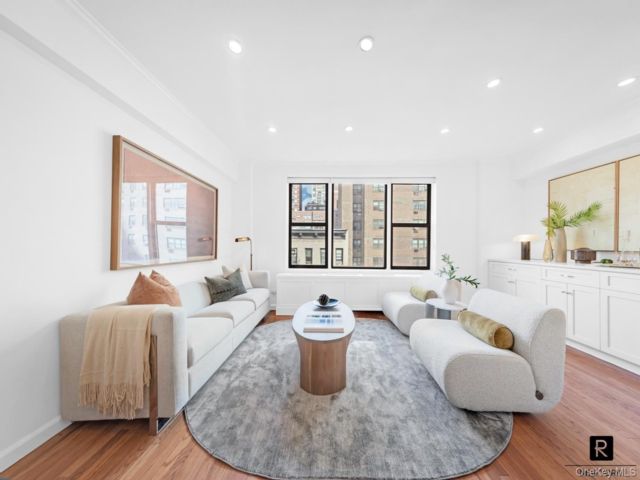  2 BR,  2.00 BTH &nbsp;Other style home in New York (manhattan)