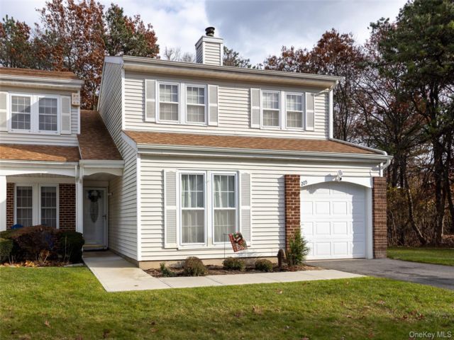 [Middle Island Real Estate, listing number 7231380]