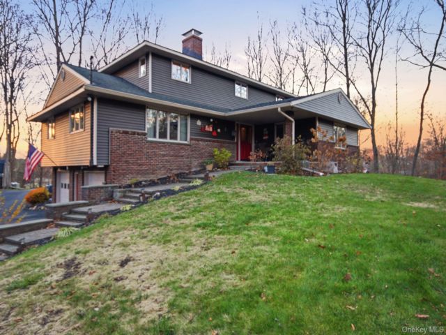 [Hyde Park Real Estate, listing number 7231404]