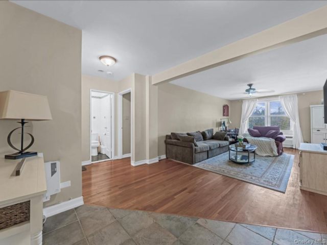  1 BR,  1.00 BTH &nbsp;Other style home in Little Neck