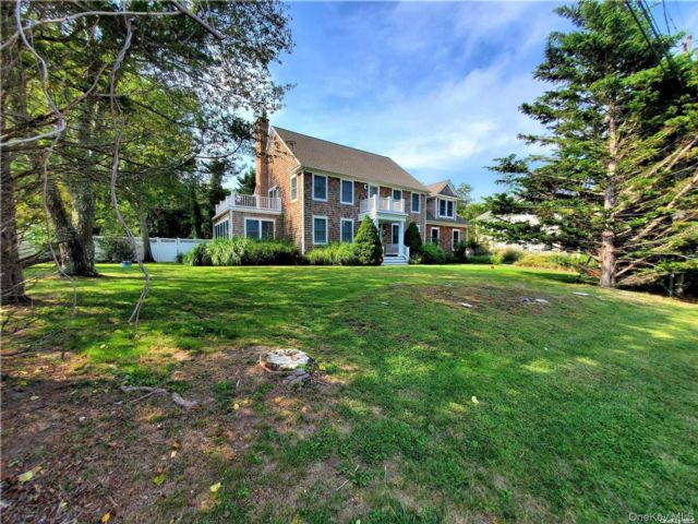  4 BR,  3.00 BTH &nbsp;Colonial style home in Southold