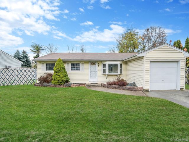 [Selden Real Estate, listing number 7232010]