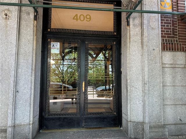  2 BR,  2.00 BTH &nbsp;Other style home in New York (manhattan)