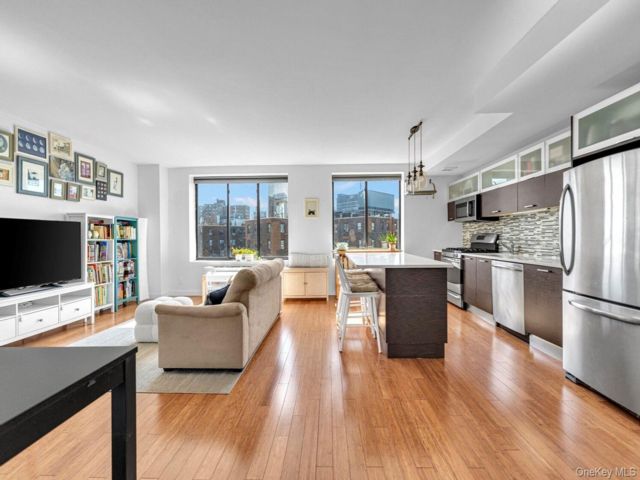  2 BR,  2.00 BTH &nbsp;Condo style home in New York (manhattan)